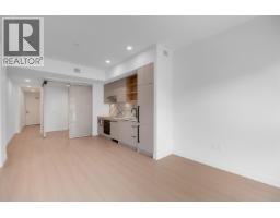 2xx 422 E 3rd Street, North Vancouver, BC V7L0K1 Photo 8