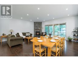 34 Oakwood Avenue, Tiny, ON L9M0J2 Photo 12