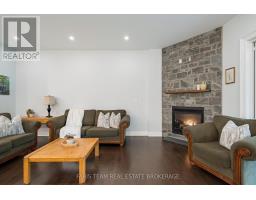34 Oakwood Avenue, Tiny, ON L9M0J2 Photo 16