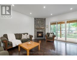 34 Oakwood Avenue, Tiny, ON L9M0J2 Photo 17