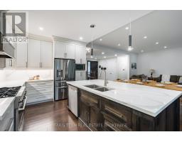 34 Oakwood Avenue, Tiny, ON L9M0J2 Photo 8