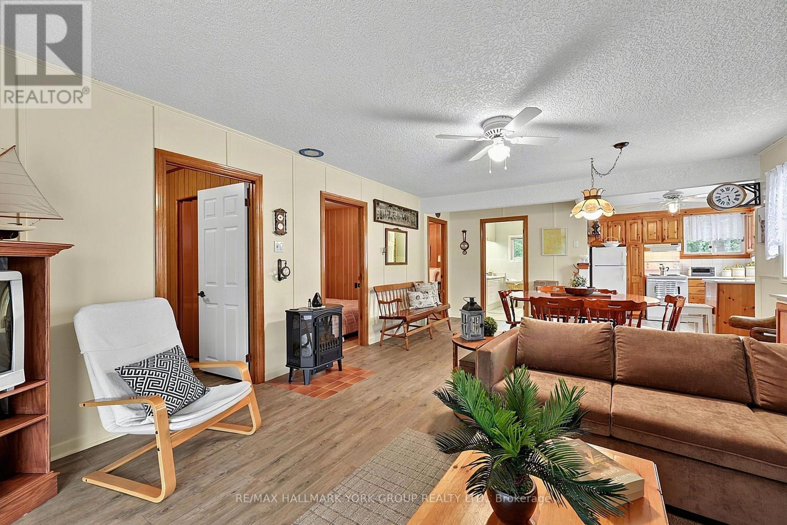 1085 RIVER ROAD E - Image 19