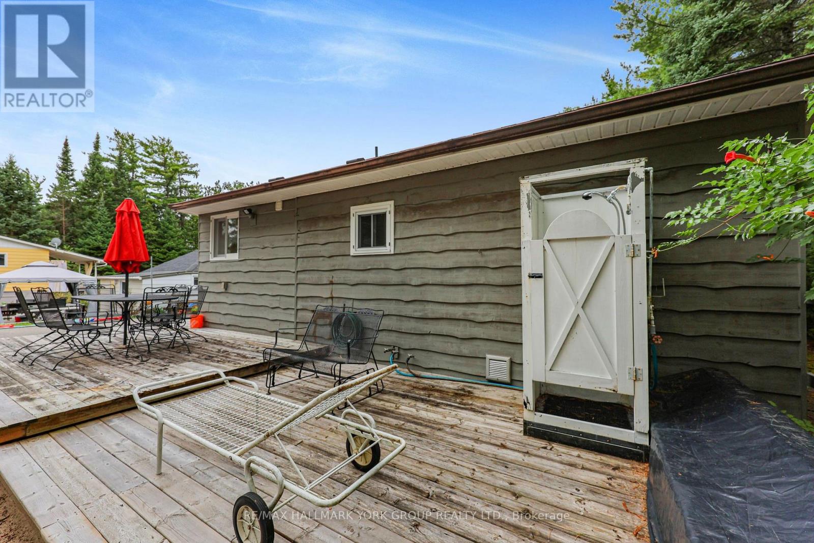1085 RIVER ROAD E - Image 39