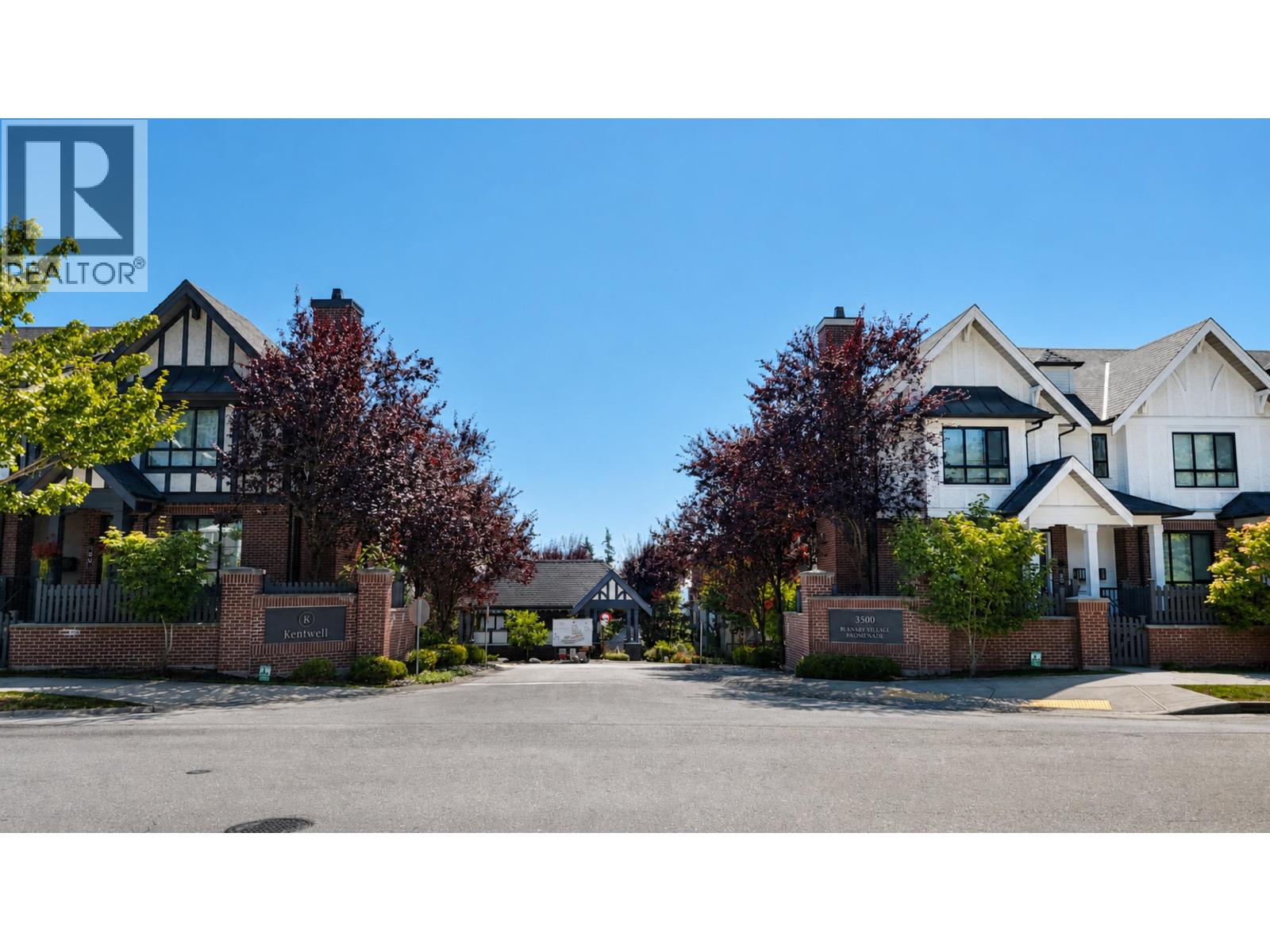 152 3500 BURKE VILLAGE PROMENADE