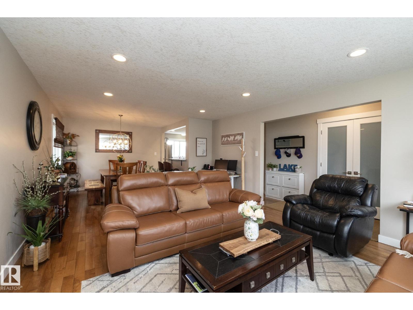 10623 75 ST NW - Image 8