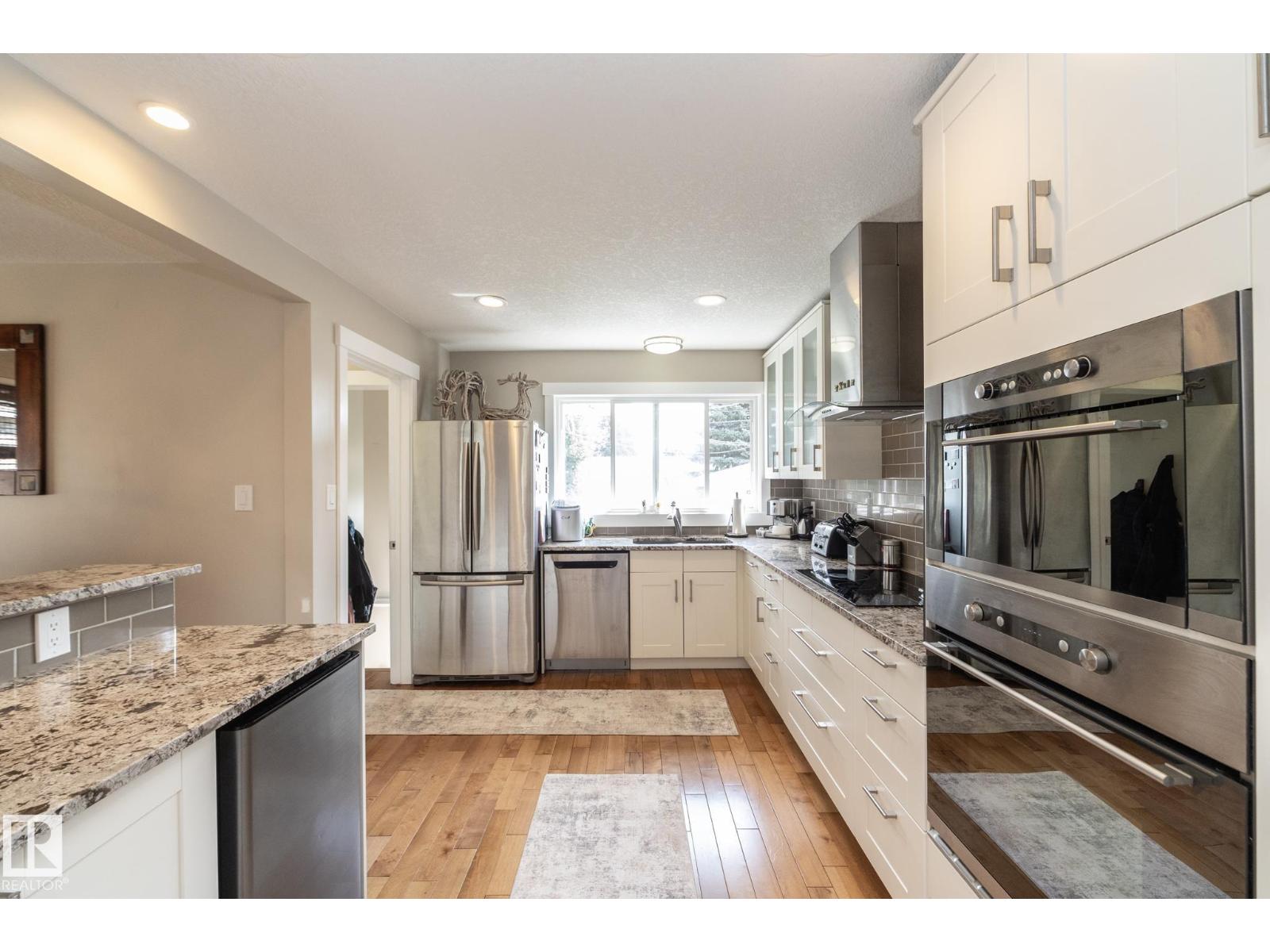 10623 75 ST NW - 16