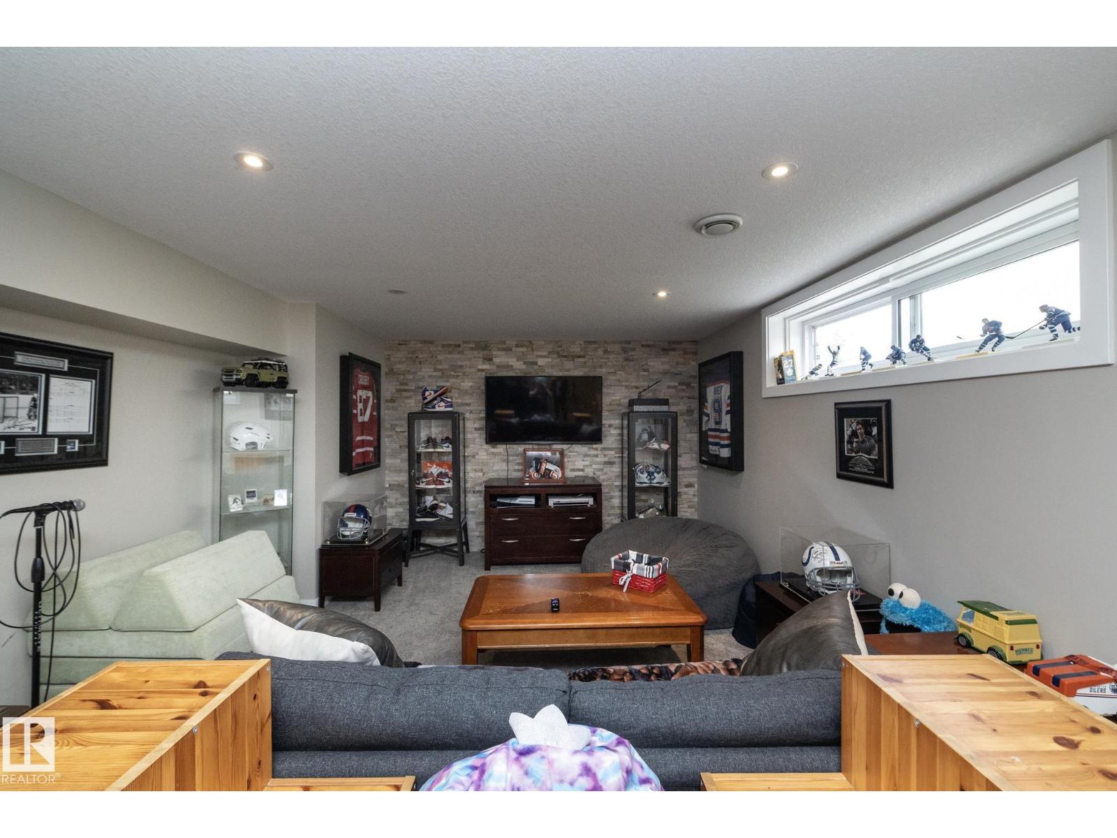 10623 75 ST NW - Image 35