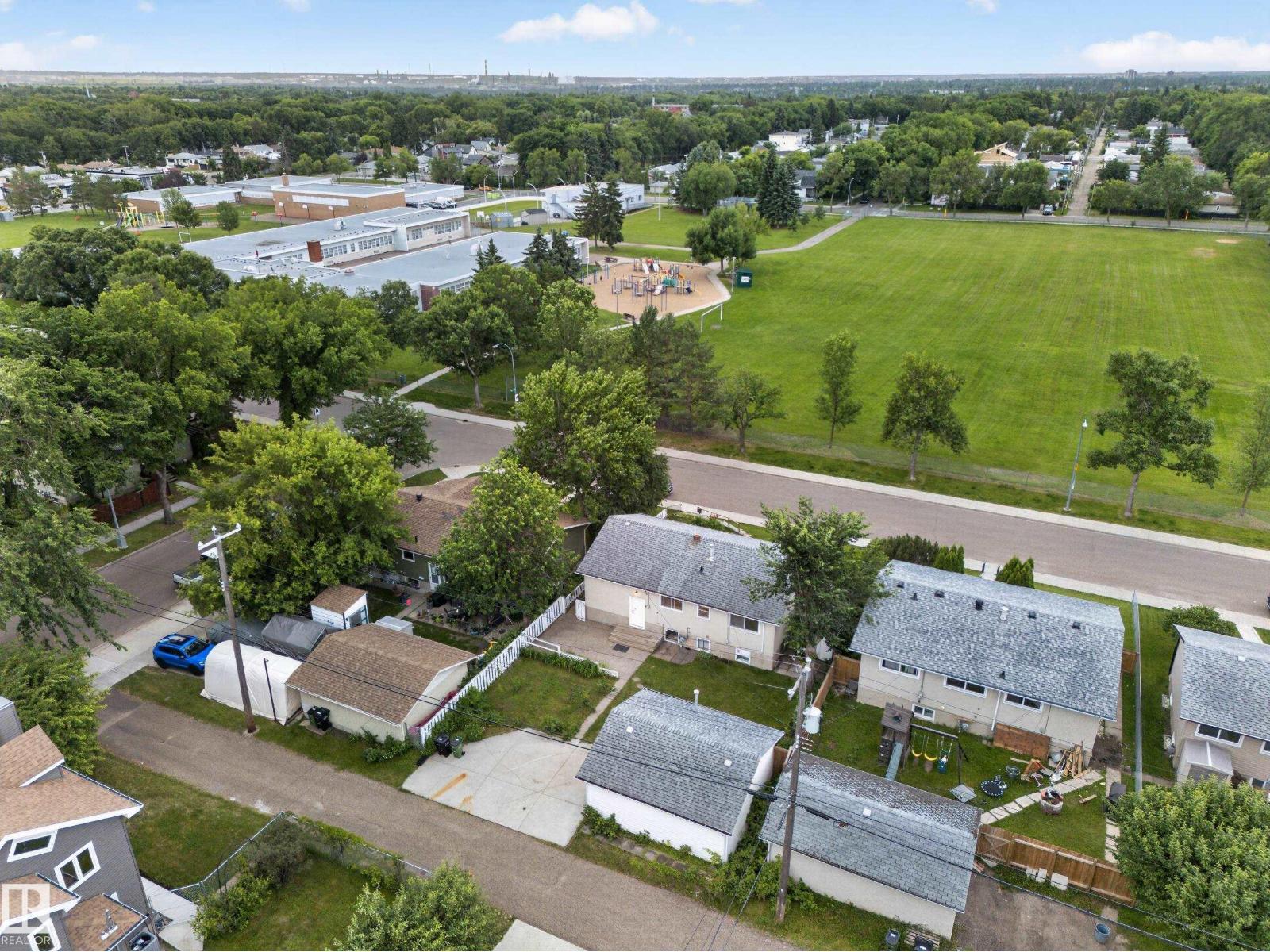 10623 75 ST NW - 73