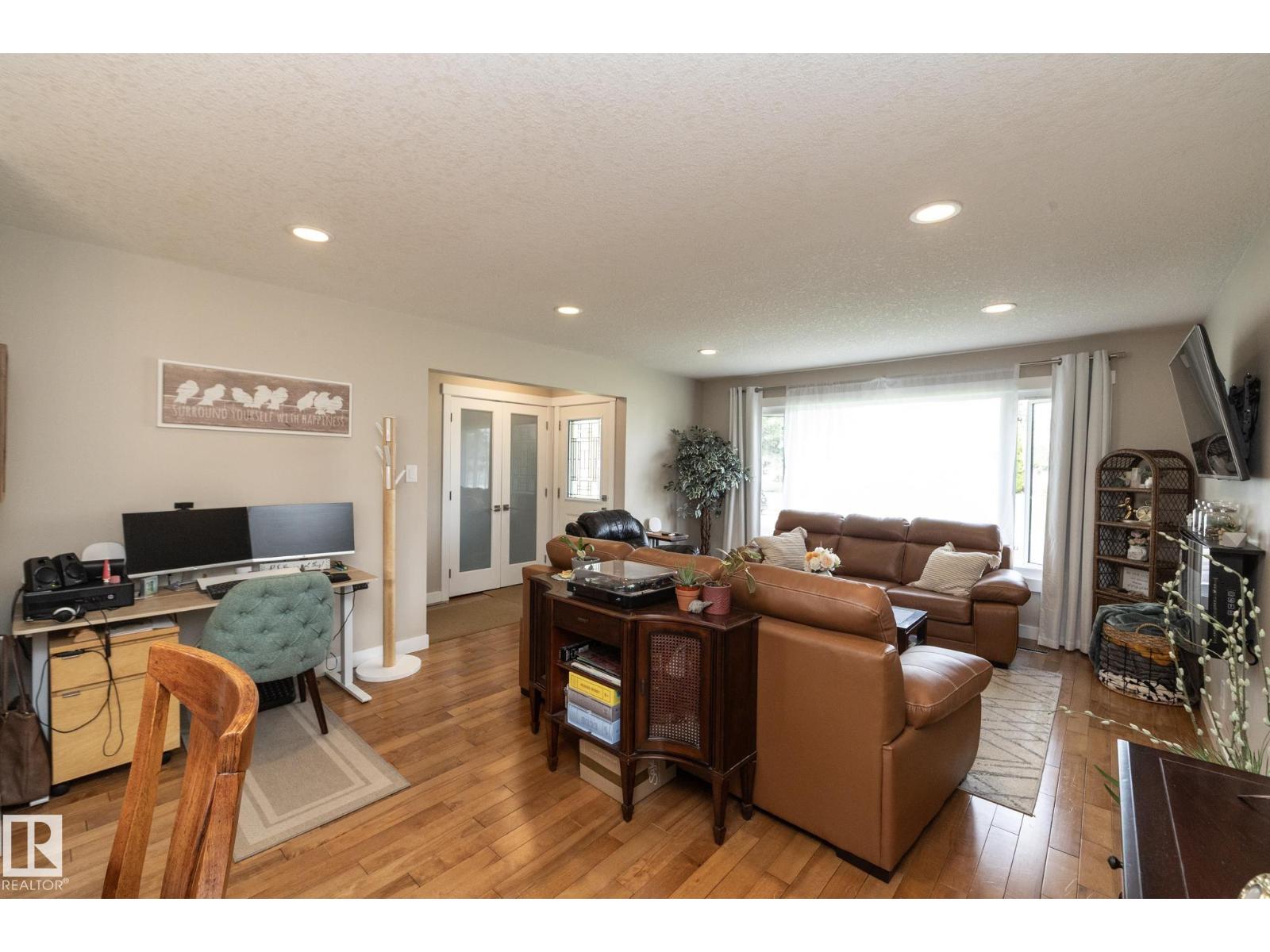 10623 75 ST NW - Image 6