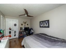 10623 75 St Nw, Edmonton, AB T6A2Z8 Photo 27