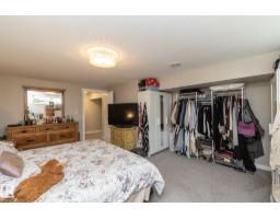 10623 75 St Nw, Edmonton, AB T6A2Z8 Photo 41