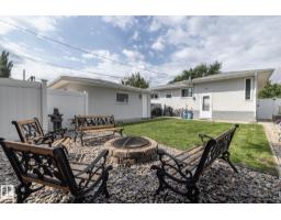 10623 75 St Nw, Edmonton, AB T6A2Z8 Photo 65