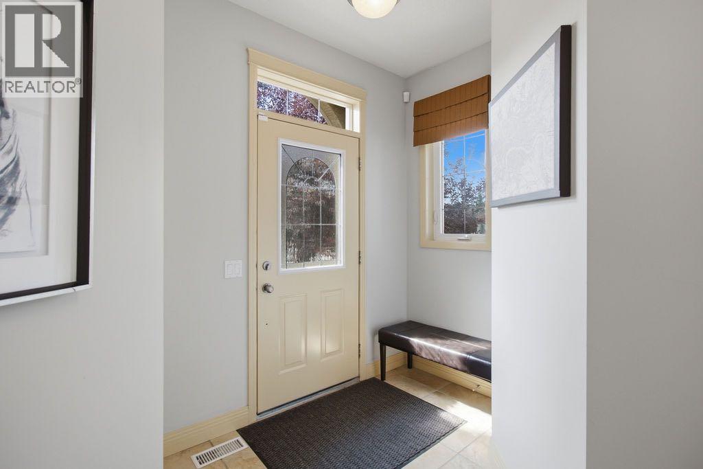 126 Evercreek Bluffs Road SW, Evergreen, Calgary photo 3