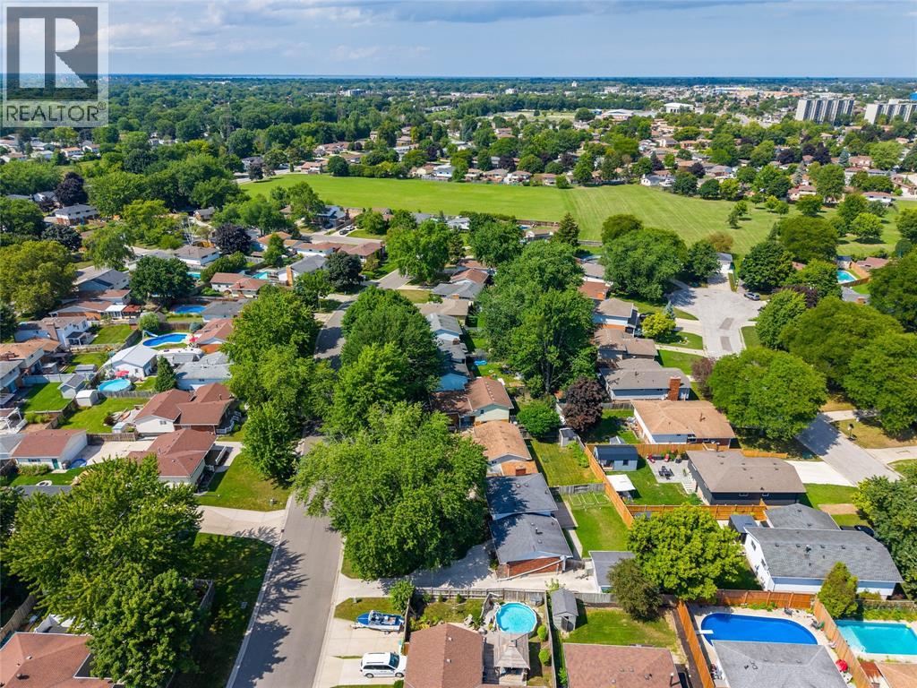 103 HANNA CRESCENT - Image 33