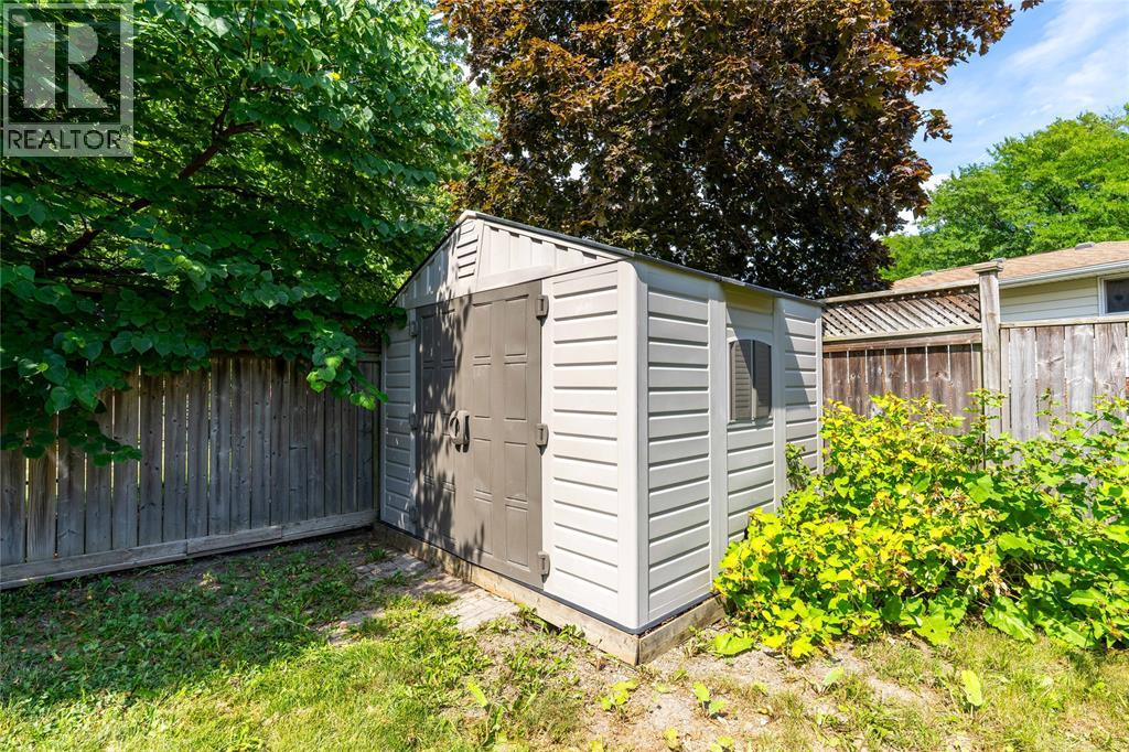 103 HANNA CRESCENT - Image 28