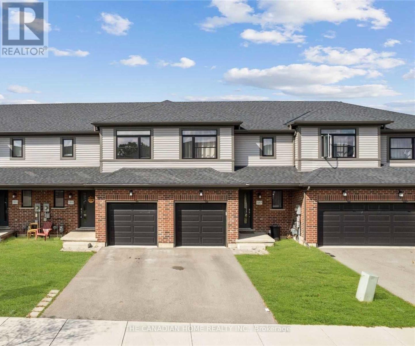 3 bedroom Single Family exterior, 1315 Michael Circle, London East (East D), Ontario