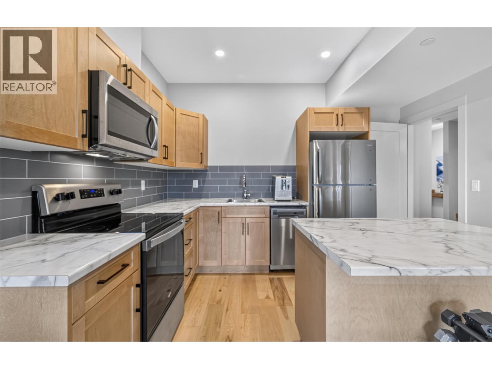 9823 Cathedral Drive, Silver Star