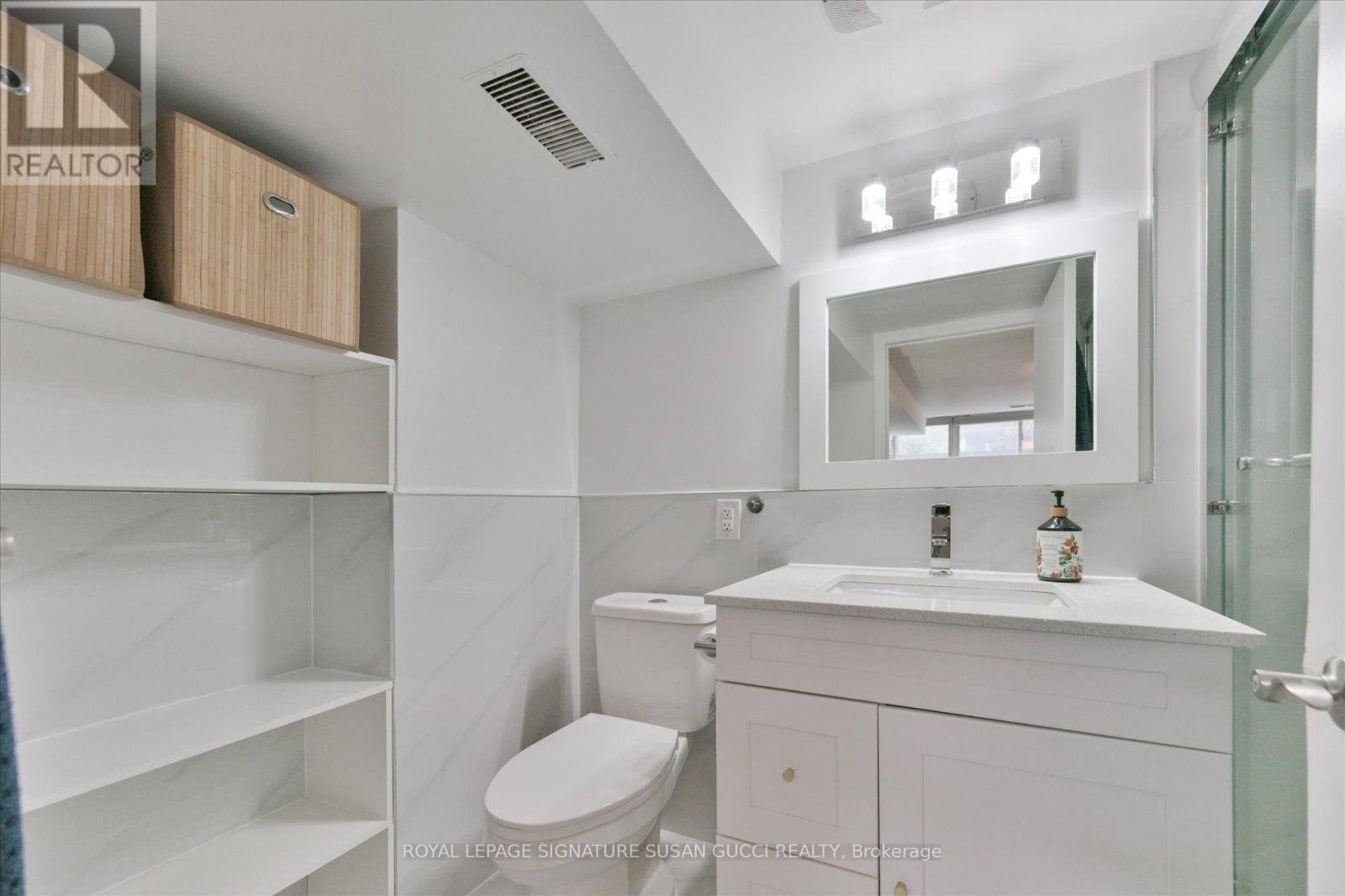 2 SUTHERLAND AVENUE - 38