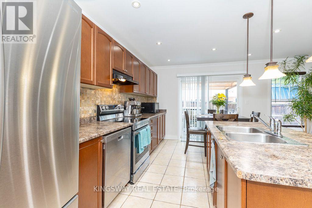 83 KIDD CRESCENT - 18