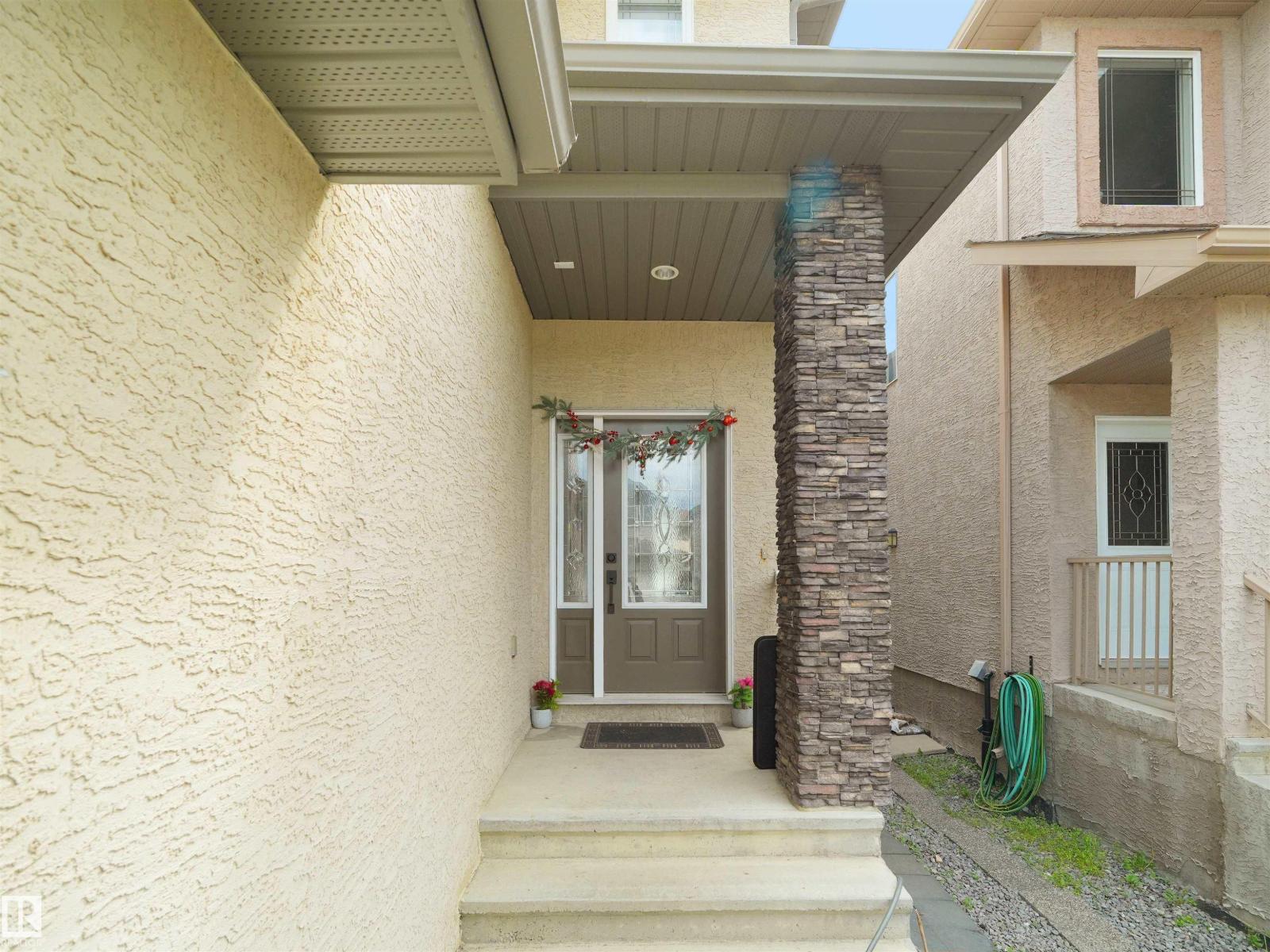 16903 54 ST NW - 10
