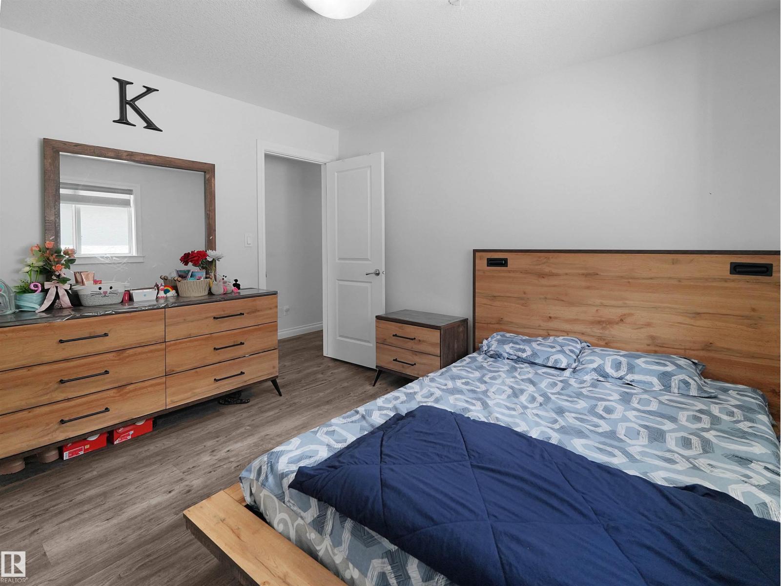 16903 54 ST NW - 39