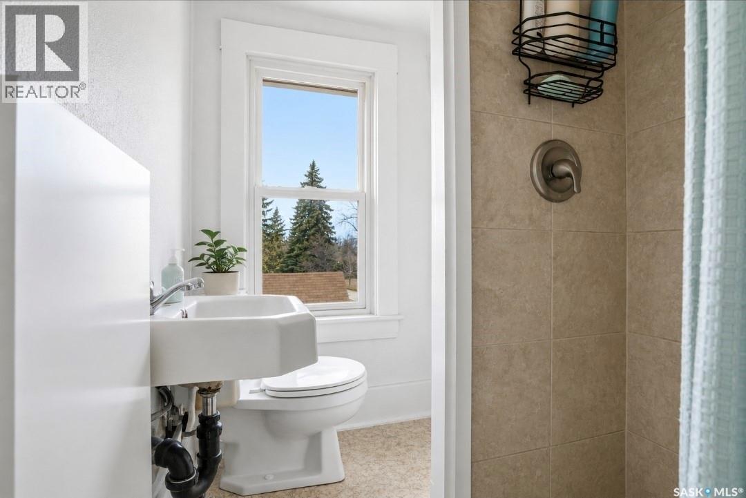 610 Albert AVENUE - Image 36
