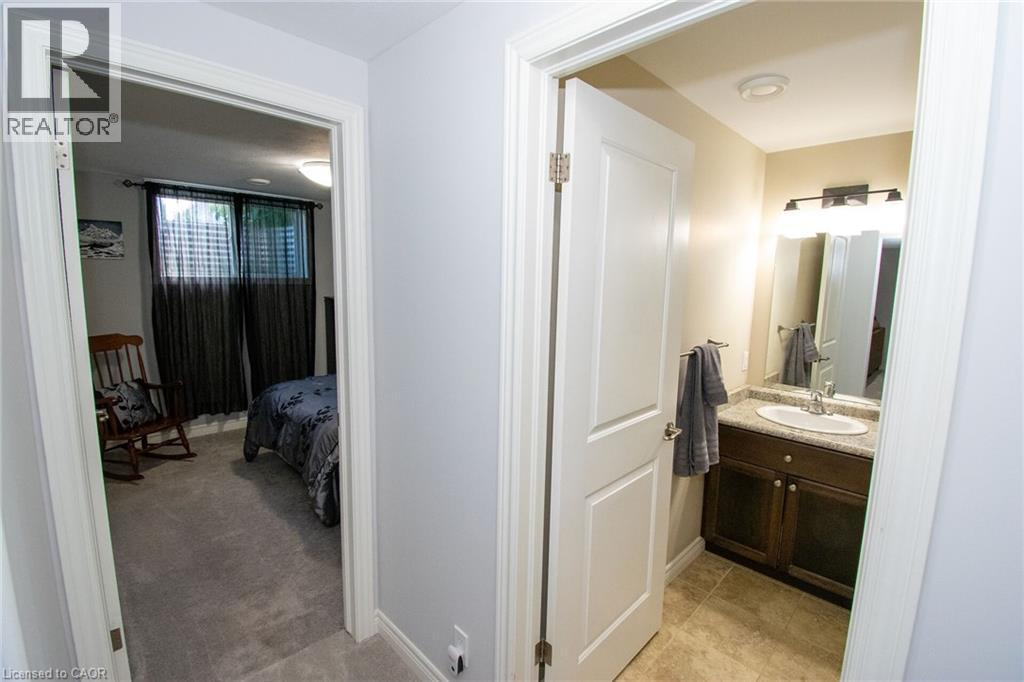 14 LAFAYETTE Street E - Image 34