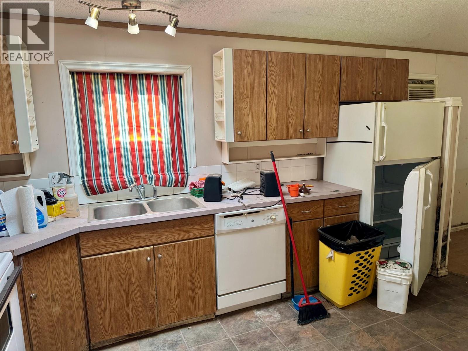 #1 3701 3 Highway - Image 9