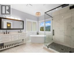 246 Pendragon Place, Kelowna, BC V1V1N2 Photo 22