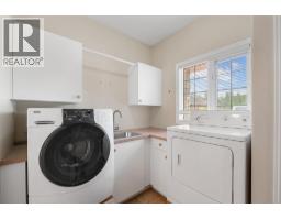 246 Pendragon Place, Kelowna, BC V1V1N2 Photo 28