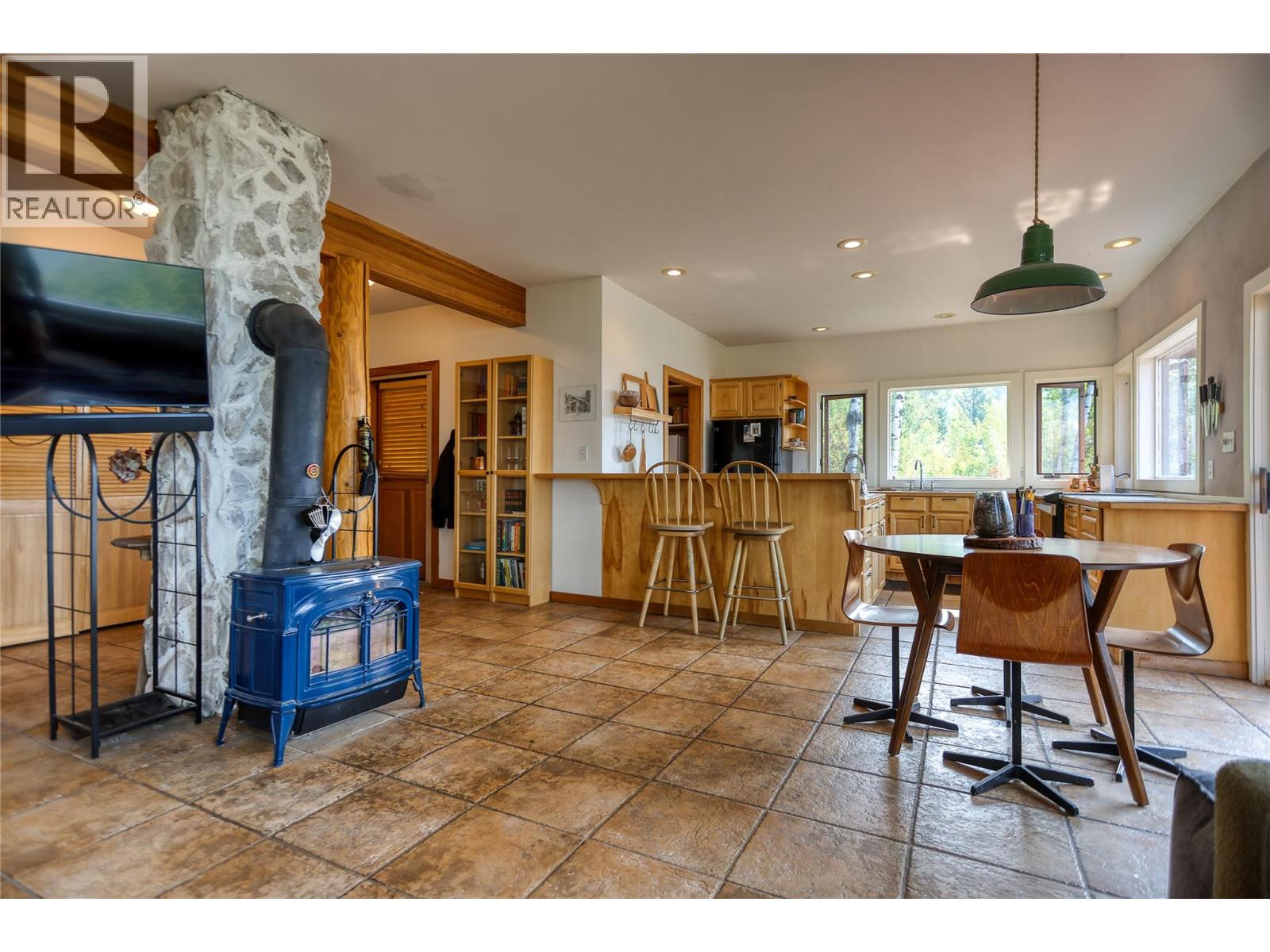 220 GROHMAN CREEK Road - 11