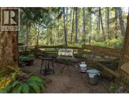 2051 May Ave, Shawnigan Lake, BC V8H2C5 Photo 25