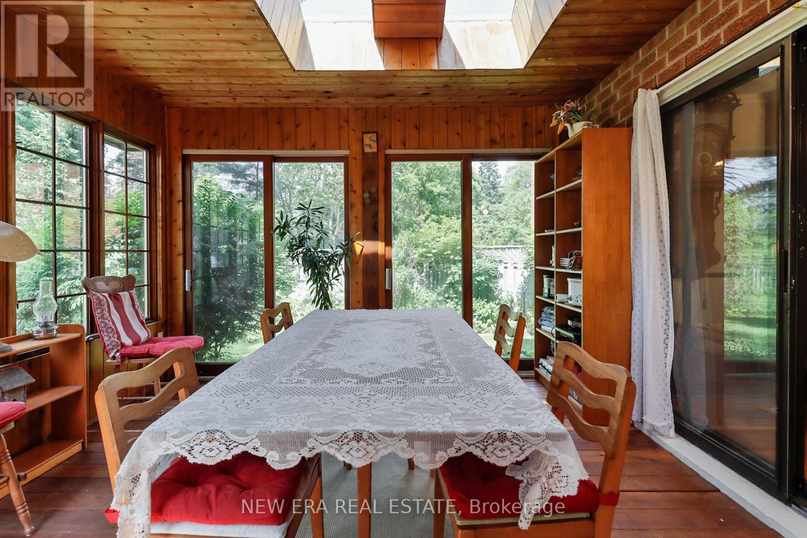 37 GLENTHORNE DRIVE - 15
