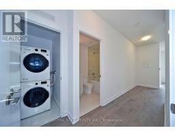 909 - 10 Honeycrisp Crescent, Vaughan, ON L4K0M7 Photo 10
