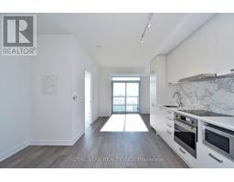 909 - 10 Honeycrisp Crescent, Vaughan, ON L4K0M7 Photo 25