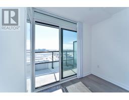 909 - 10 Honeycrisp Crescent, Vaughan, ON L4K0M7 Photo 34