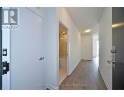 909 - 10 Honeycrisp Crescent, Vaughan, ON L4K0M7 Photo 8