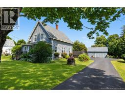 Living room - 541 Route 776, Grand Manan, NB E5G2C8 Photo 6