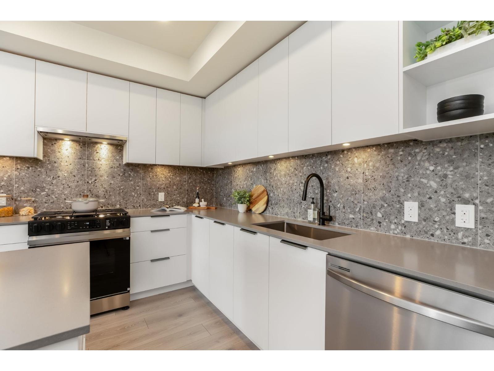 402 7936 206 STREET, Langley - Image 1