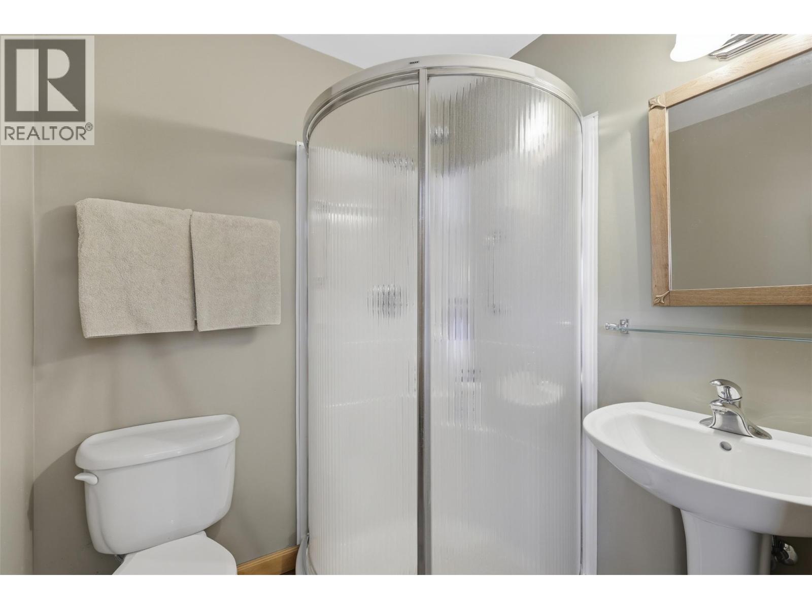 1345 HEUSTIS Drive - Image 39