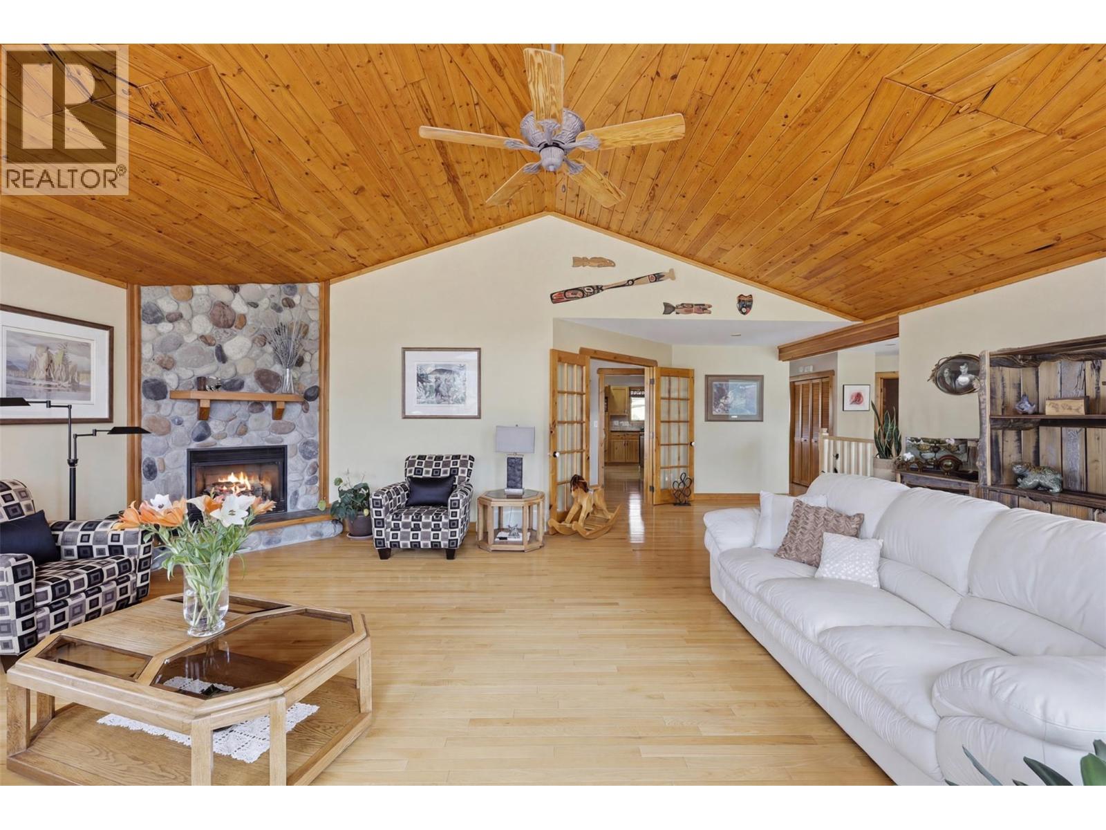 1345 HEUSTIS Drive - 25