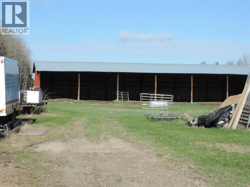 Listing photo – 440046 Blue Sign RR 33, Rural Ponoka County