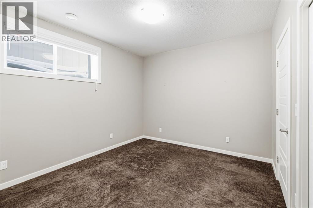 Listing photo – 205 Van Slyke Way, Red Deer