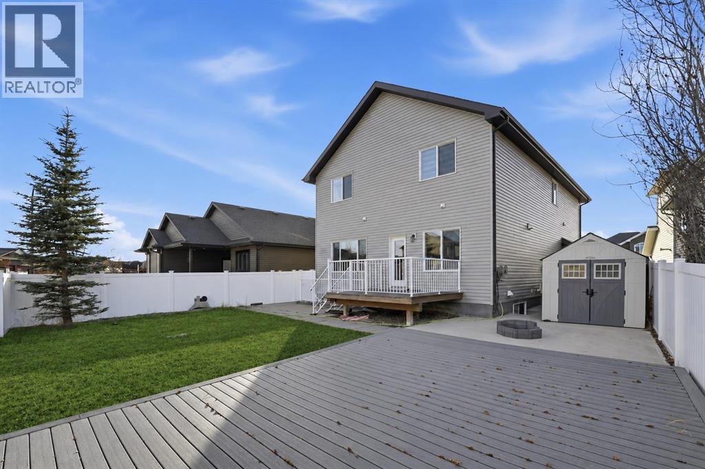 Listing photo – 205 Van Slyke Way, Red Deer