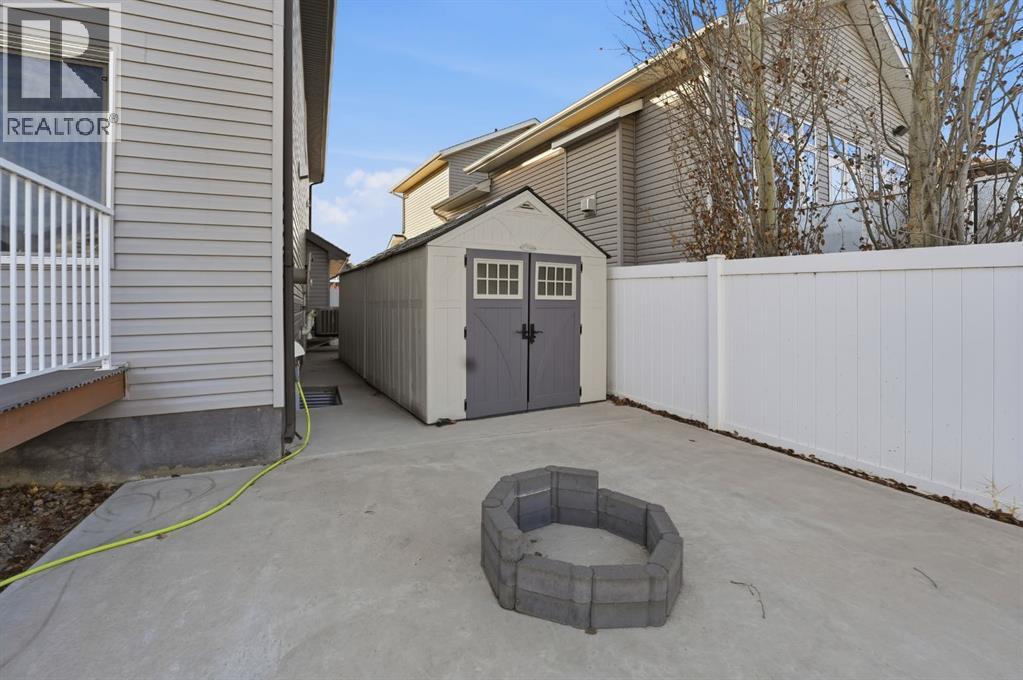Listing photo – 205 Van Slyke Way, Red Deer