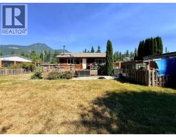 4069 Nimpkish Cres, Woss, BC V0N3P0 Photo 19