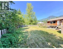 4069 Nimpkish Cres, Woss, BC V0N3P0 Photo 21