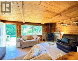 Entrance - 4069 Nimpkish Cres, Woss, BC V0N3P0 Photo 7