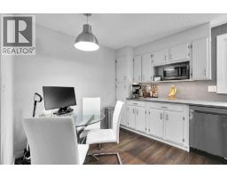 Primary Bedroom - 36 Coach Manor Rise Sw, Calgary, AB T3H1C4 Photo 10