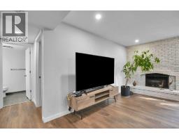 36 Coach Manor Rise Sw, Calgary, AB T3H1C4 Photo 32